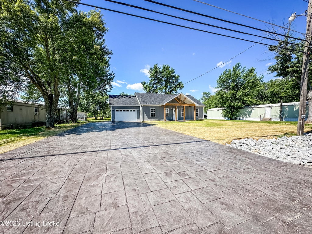 Photo of 203 Spring St, Clarkson, KY 42726 (MLS # 1720709)