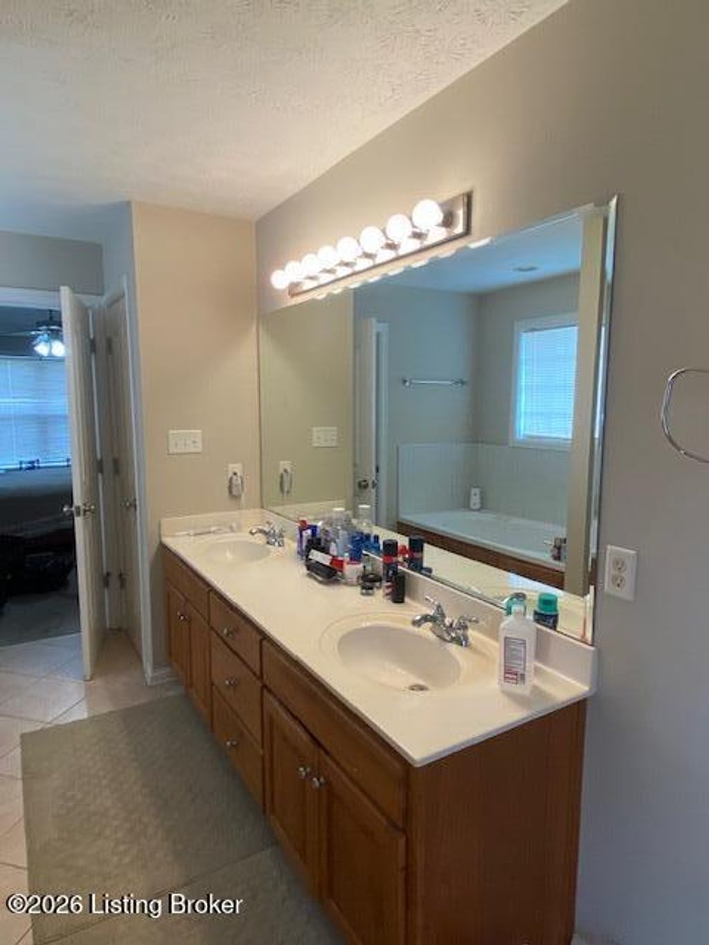 Photo of 9307 Alex Ct, Louisville, KY 40299 (MLS # 1713270)