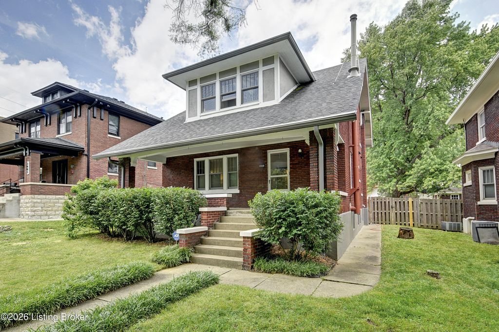 Photo of 2005 Eastern Pkwy, Louisville, KY 40204 (MLS # 1717425)