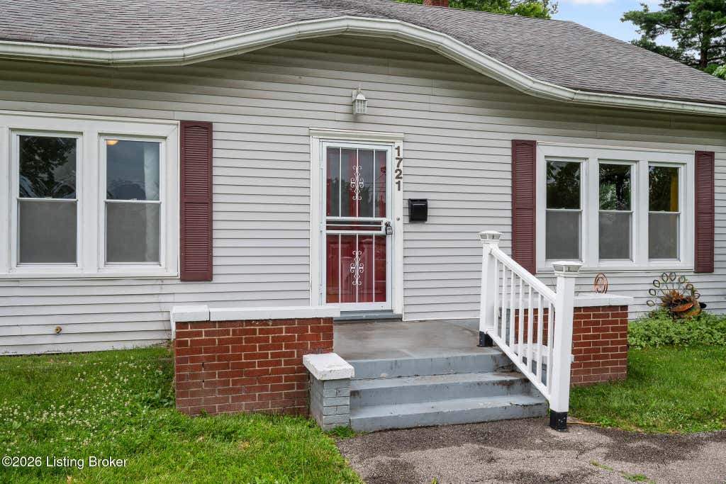 Photo of 1721 San Jose Ave, Louisville, KY 40216 (MLS # 1720490)