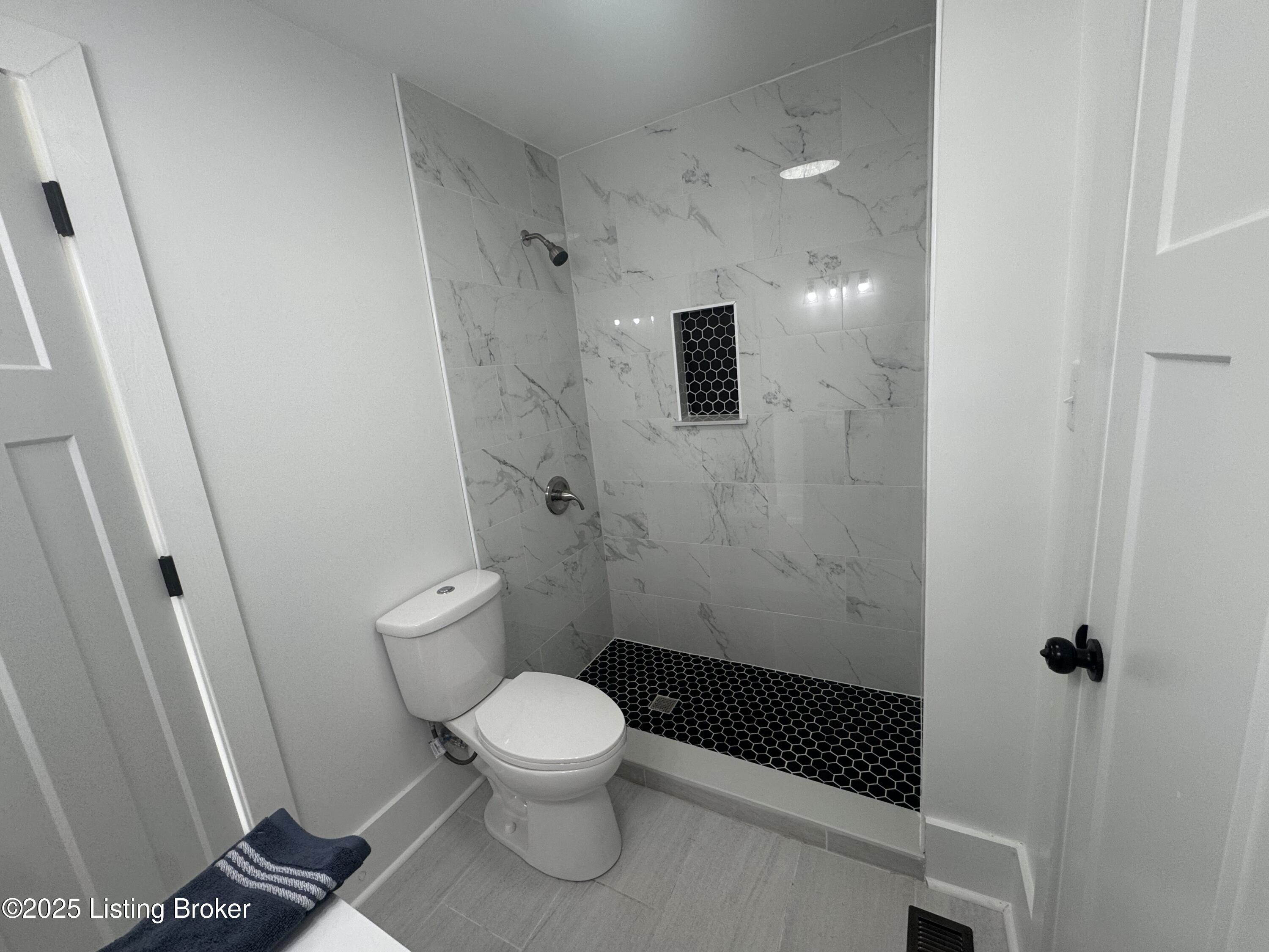 910 Ellison Ave, Louisville, Pennsylvania image 27