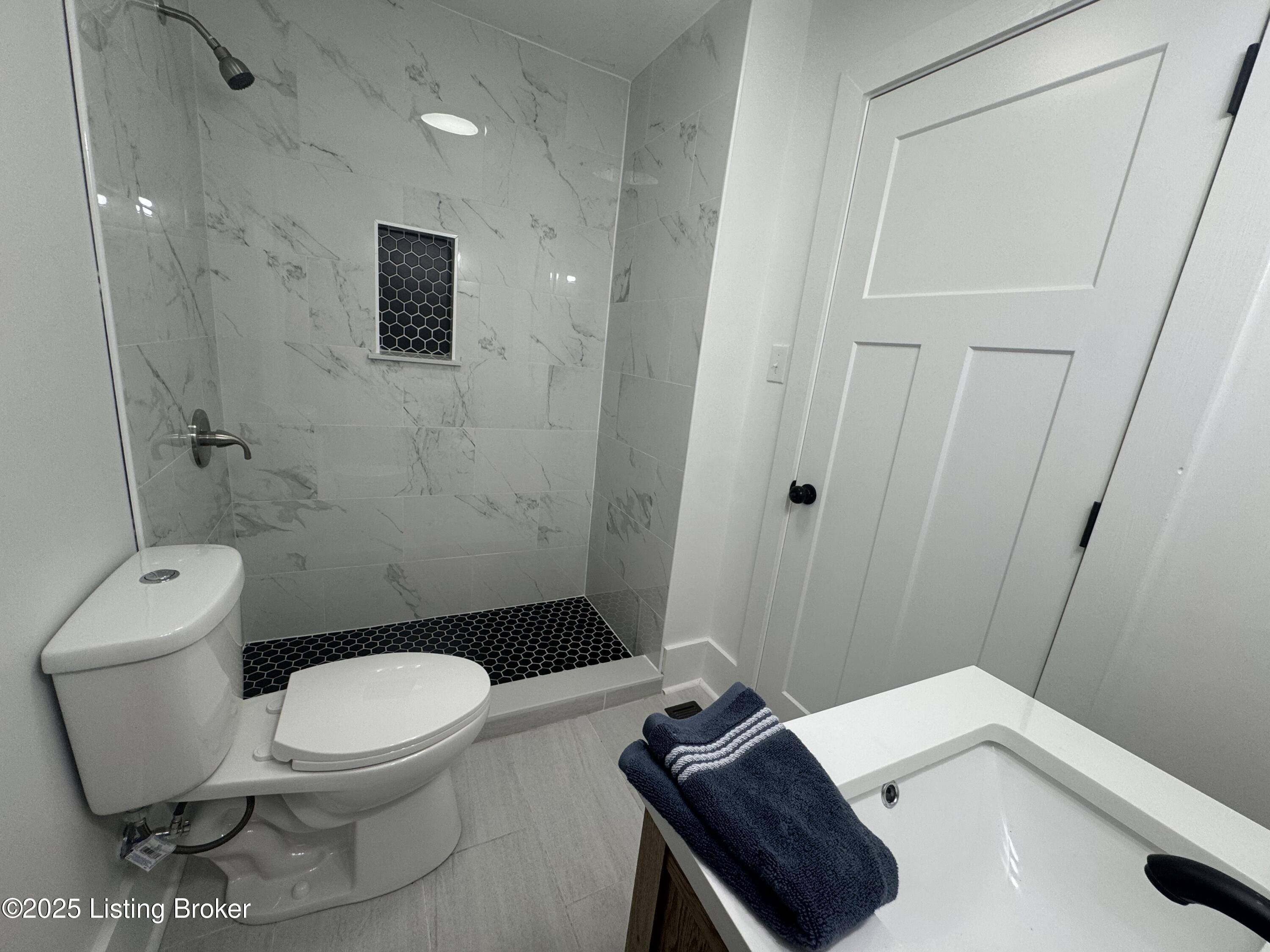 910 Ellison Ave, Louisville, Pennsylvania image 26