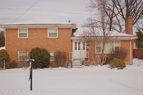 Photo of 7409 Lorenzo Ln, Louisville, KY 40228 (MLS # 1708111)