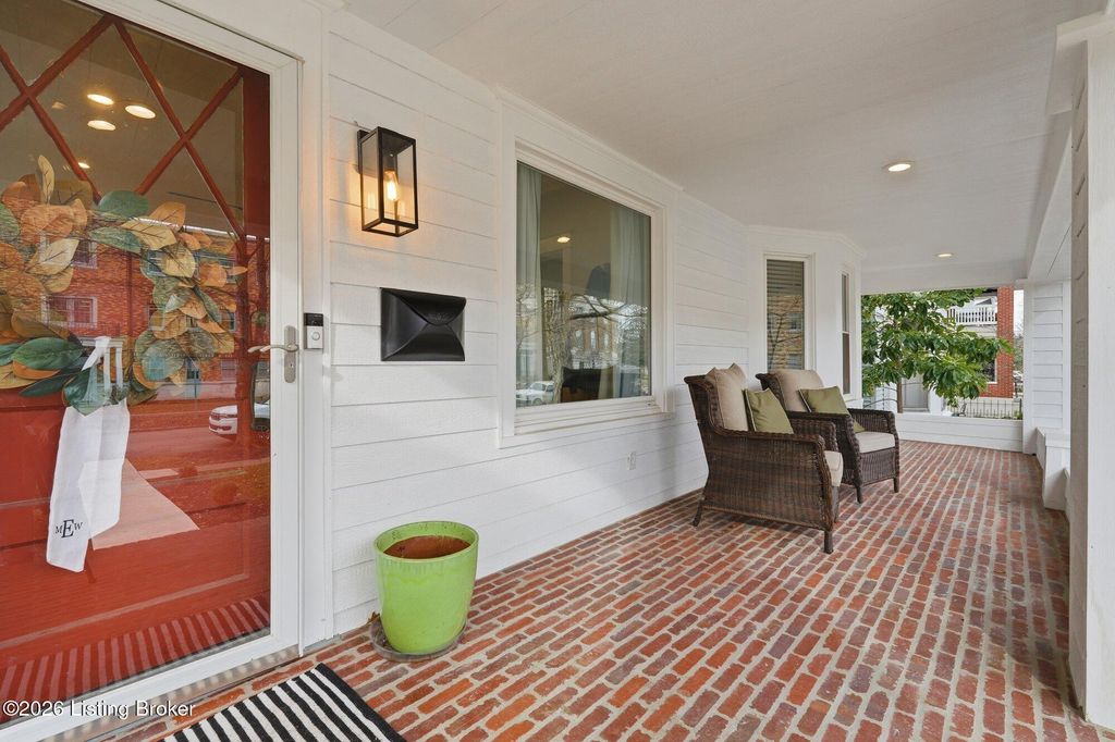 Photo of 124 S Birchwood Ave, Louisville, KY 40206 (MLS # 1709414)