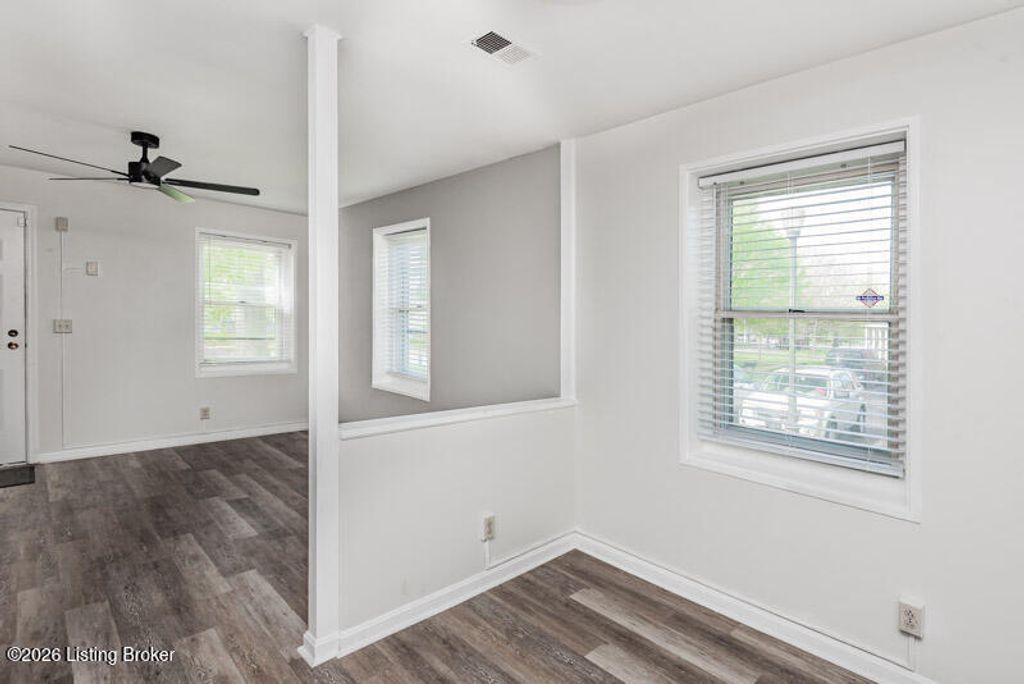 Photo of 1777 Algonquin Pkwy, Louisville, KY 40210 (MLS # 1714908)