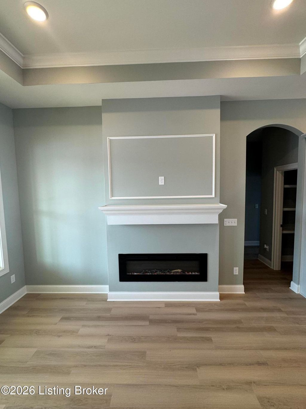 Photo of 204 Cherokee Dr, Shelbyville, KY 40065 (MLS # 1709219)