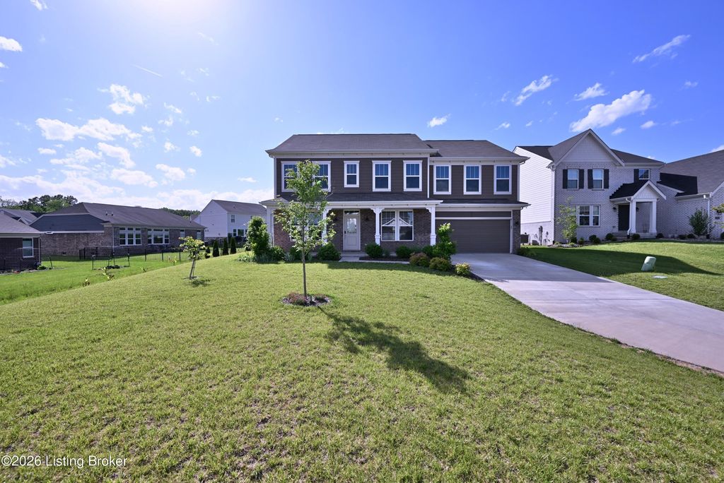 Photo of 15806 Stonehouse Ct, Louisville, KY 40245 (MLS # 1717277)