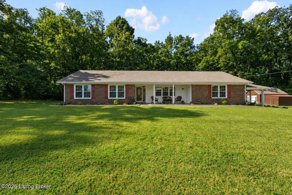 Photo of 191 Briarway Dr, Mt Washington, KY 40047 (MLS # 1727409)