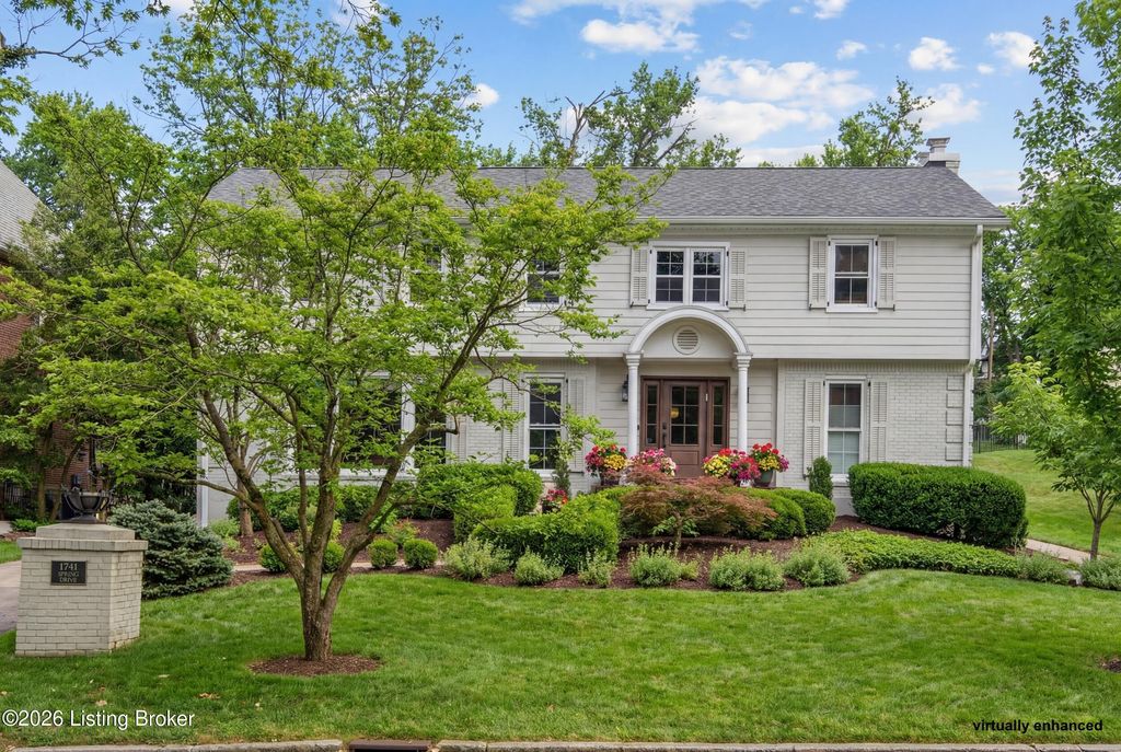 Photo of 1741 Spring Dr, Louisville, KY 40205 (MLS # 1710719)