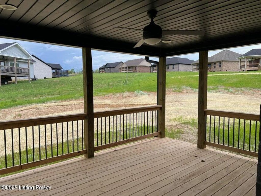 Photo of 109 New Orleans Ct, Taylorsville, KY 40071 (MLS # 1701591)
