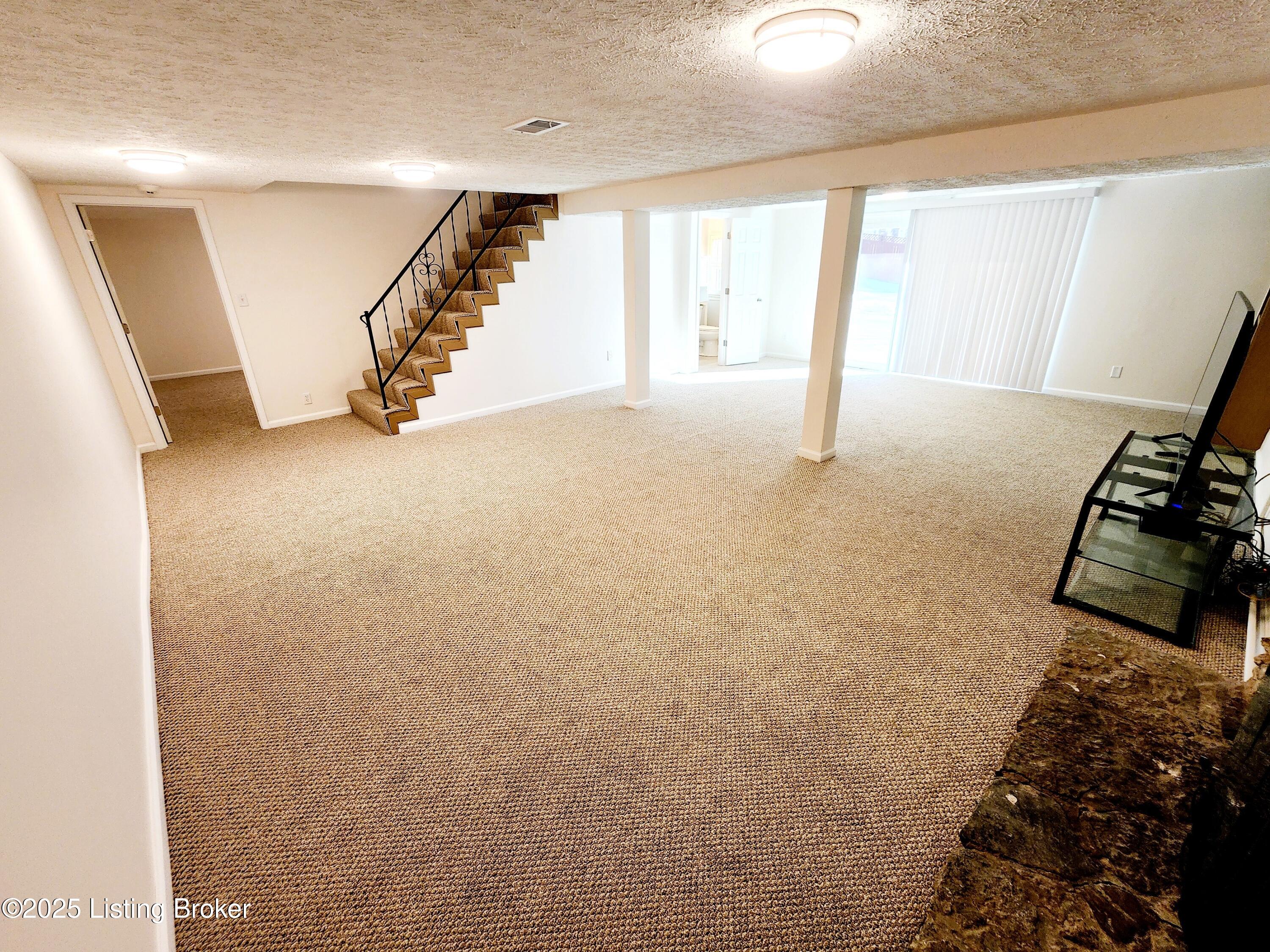 9125 Wanlou Dr, Louisville, Pennsylvania image 35