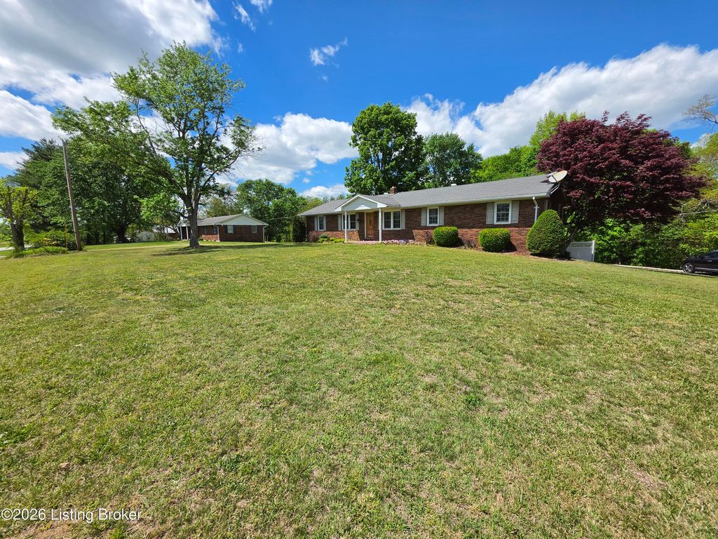 Photo of 1088 Knifley Rd, Campbellsville, KY 42718 (MLS # 1715019)