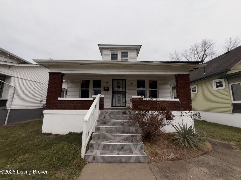 Photo of 635 Cecil Ave, Louisville, KY 40211 (MLS # 1706582)