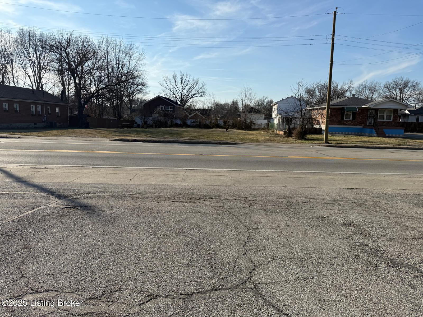 5006 Southside Dr, Louisville, Kentucky image 2