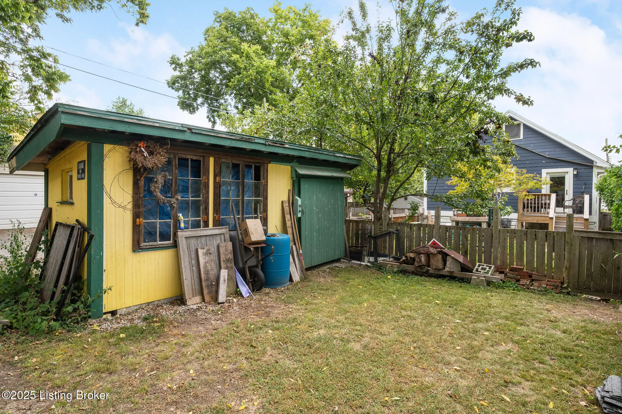 Louisville, Kentucky 40205, United States, 3 Bedrooms Bedrooms, ,1 BathroomBathrooms,Residential,Active,233669