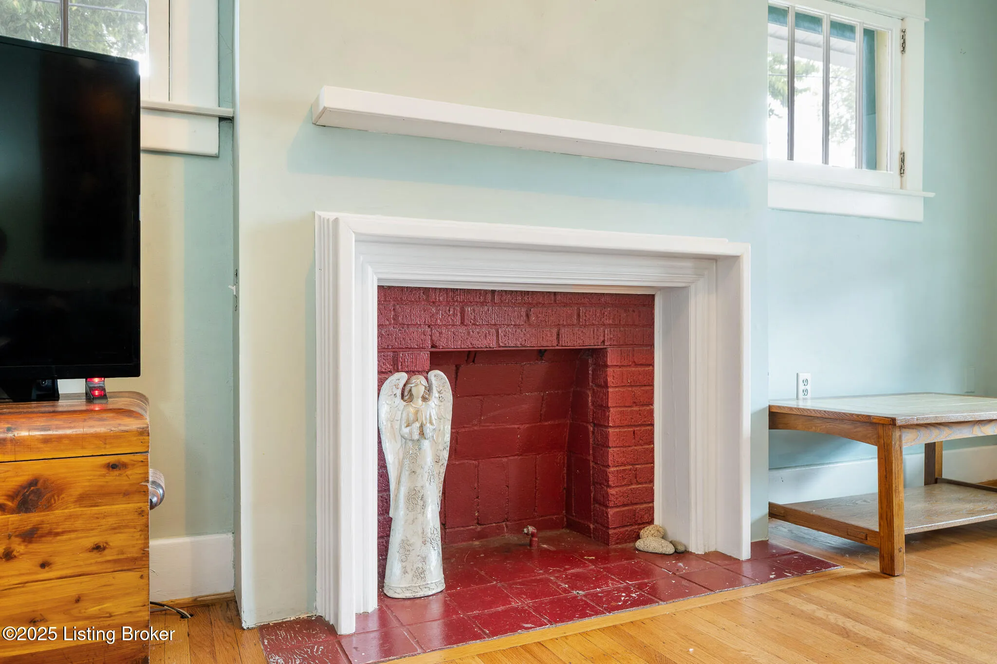 Louisville, Kentucky 40205, United States, 3 Bedrooms Bedrooms, ,1 BathroomBathrooms,Residential,Active,233669