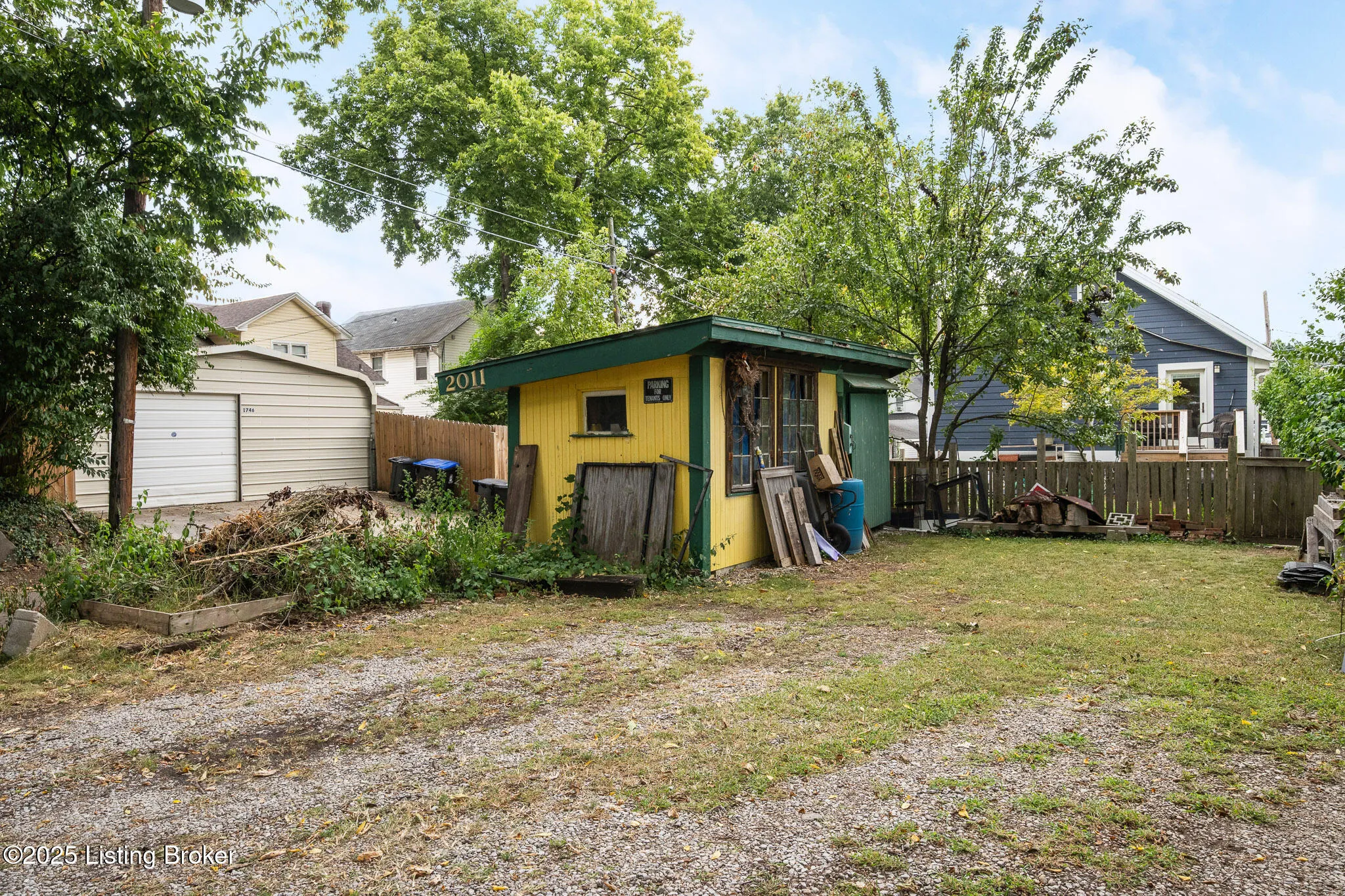 Louisville, Kentucky 40205, United States, 3 Bedrooms Bedrooms, ,1 BathroomBathrooms,Residential,Active,233669