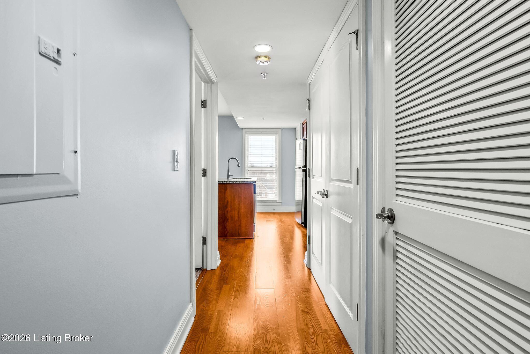 10605 Meeting St 408