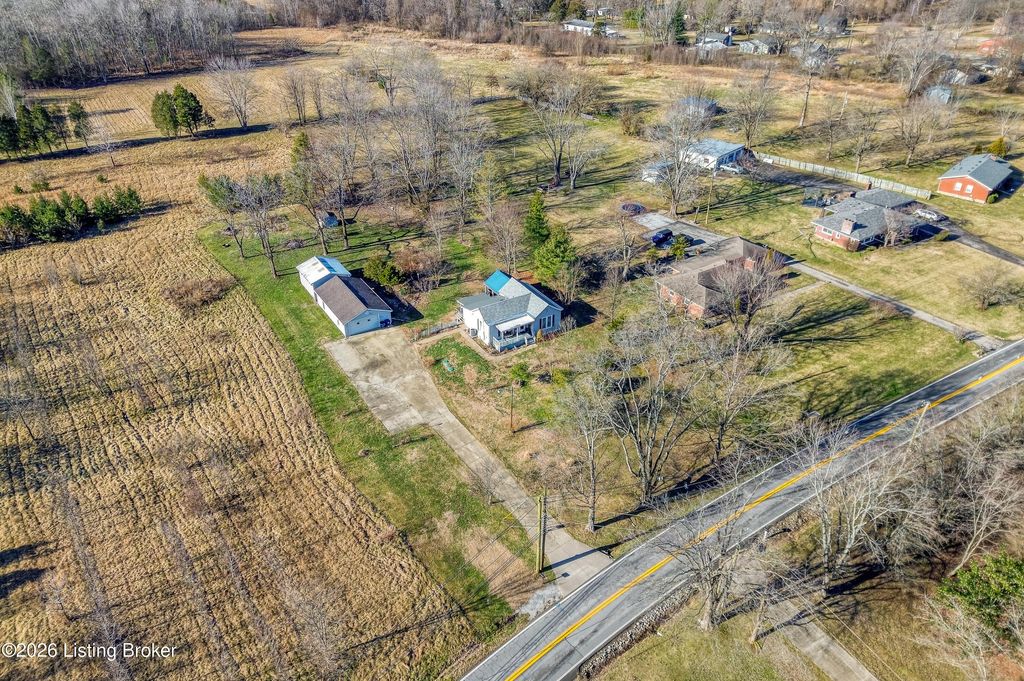 Photo of 7806 Floydsburg Rd, Crestwood, KY 40014 (MLS # 1707336)
