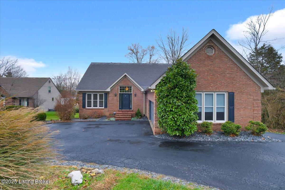 1805 Oldham Pl, La Grange, Kentucky image 1