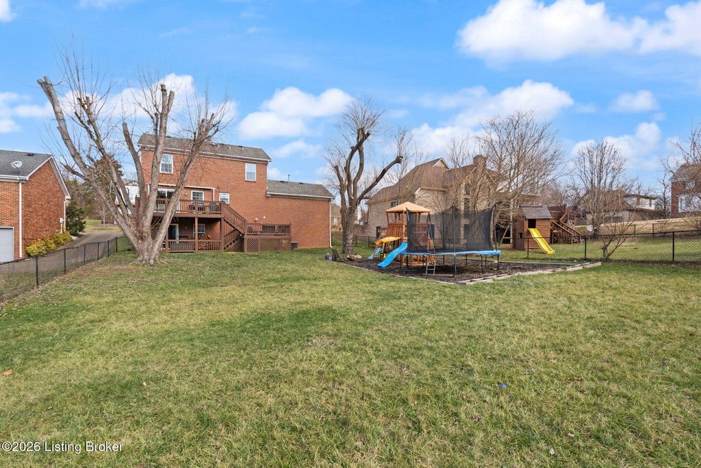 Photo of 11520 Saratoga Club Rd, Louisville, KY 40299 (MLS # 1707549)