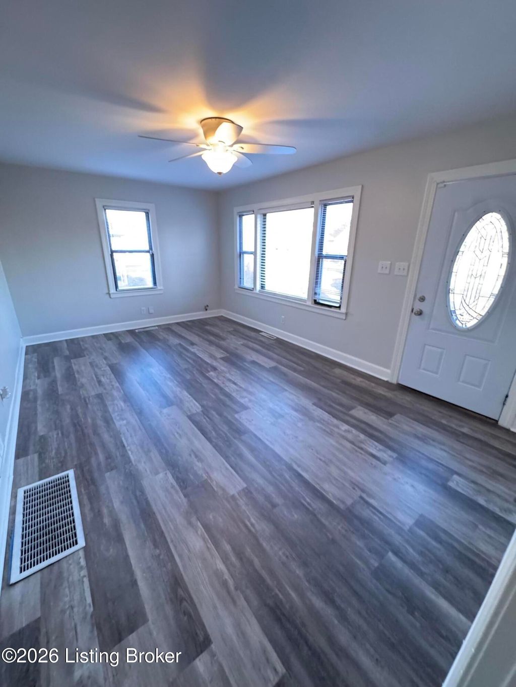 Photo of 4310 Lynnview Dr, Louisville, KY 40216 (MLS # 1715658)