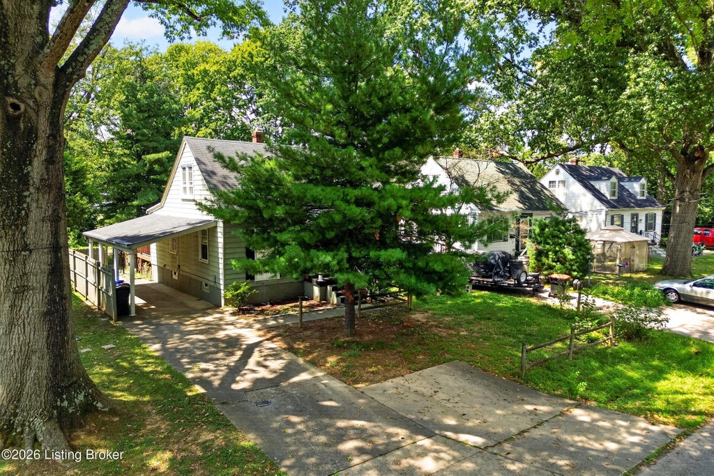Photo of 4722 S Rutland Ave, Louisville, KY 40215 (MLS # 1727082)