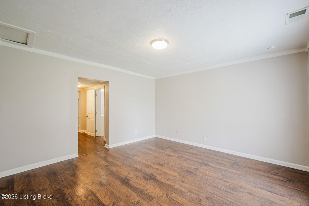 Photo of 505 Warnock St, Louisville, KY 40217 (MLS # 1715820)