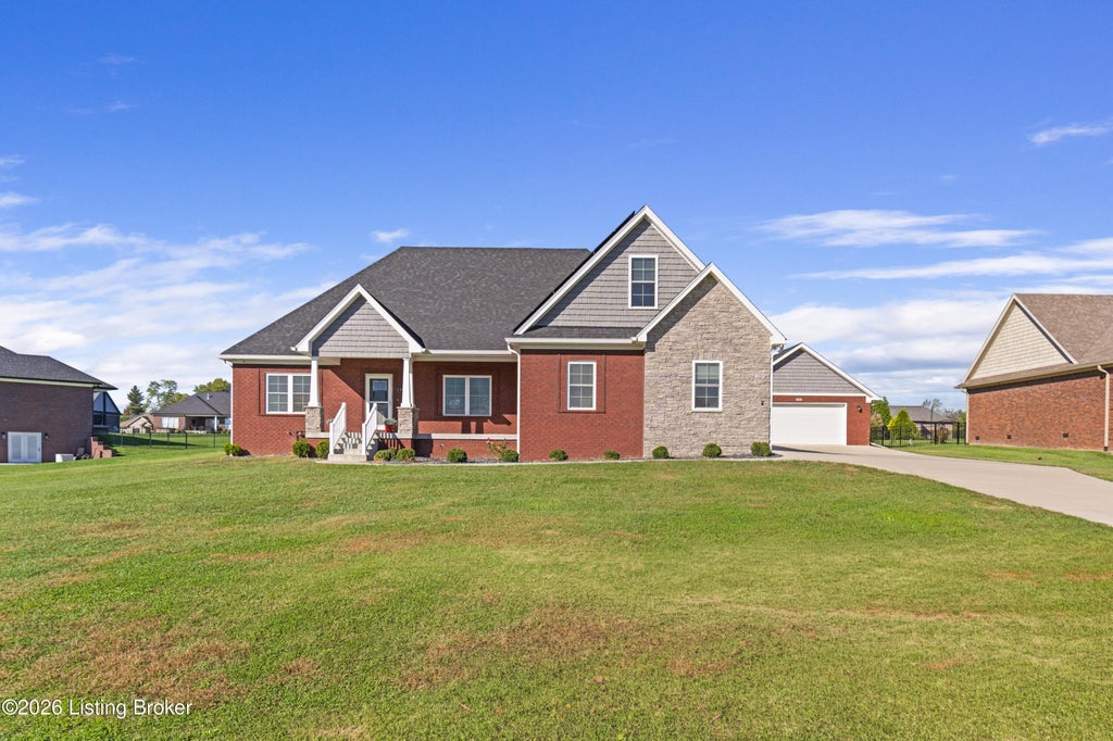 Photo of 240 Brennan Ct, Shepherdsville, KY 40165 (MLS # 1732600)
