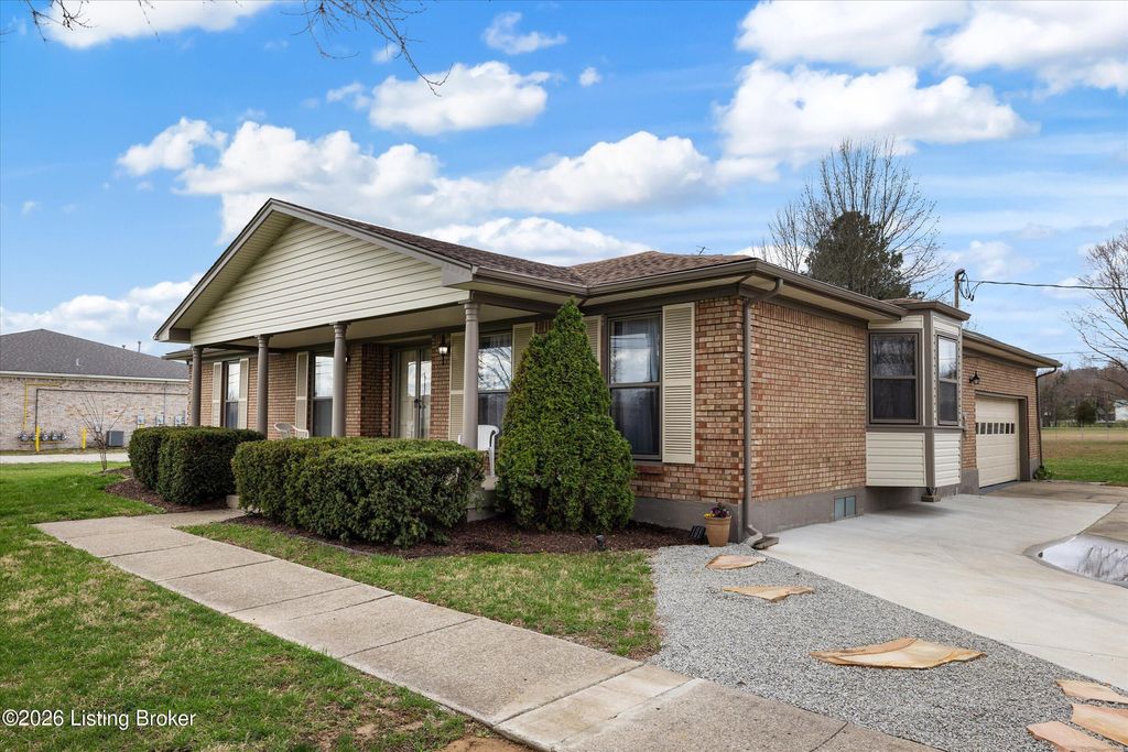 Photo of 3429 Coral Ridge Rd, Brooks, KY 40109 (MLS # 1711286)