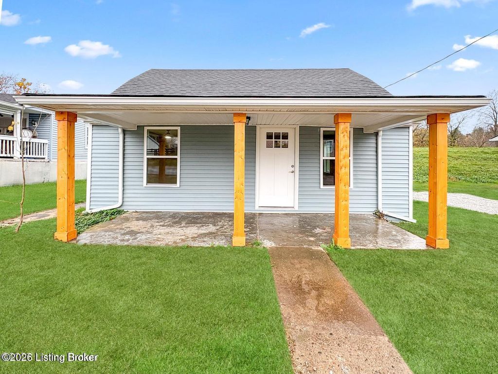 Photo of 110 Hardin Ct, Taylorsville, KY 40071 (MLS # 1716996)