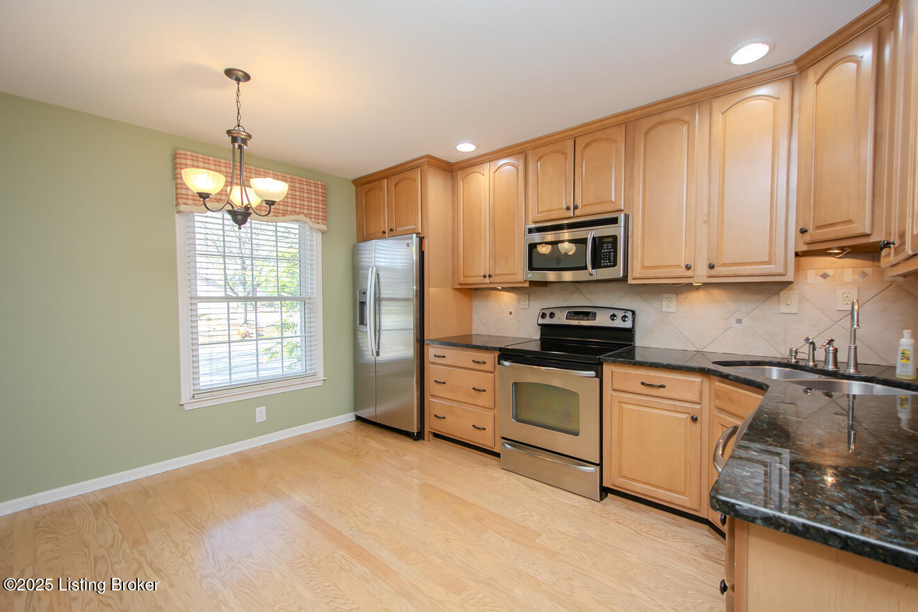 1001 Burning Springs Cir, Louisville, Kentucky image 6