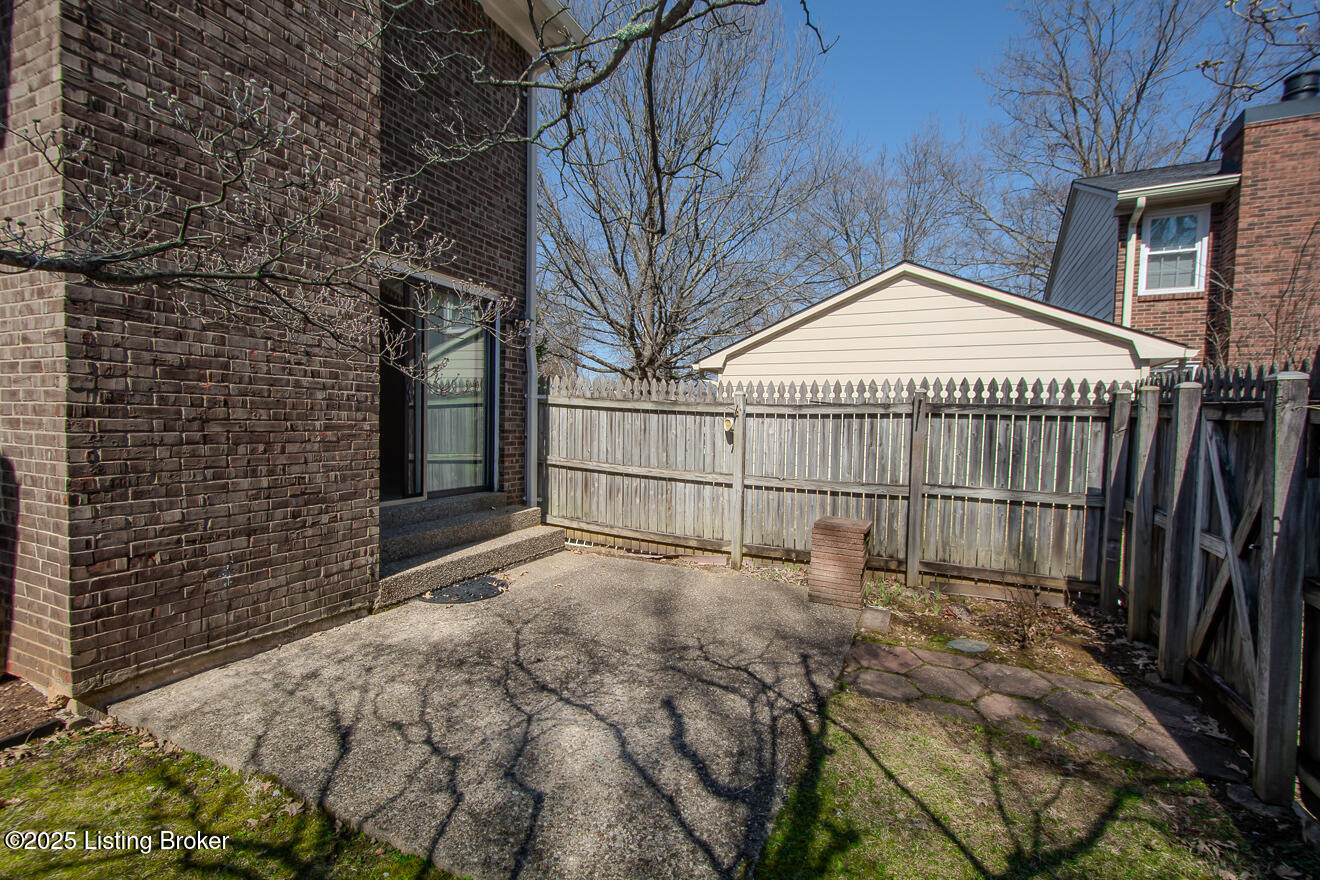 1001 Burning Springs Cir, Louisville, Kentucky image 35