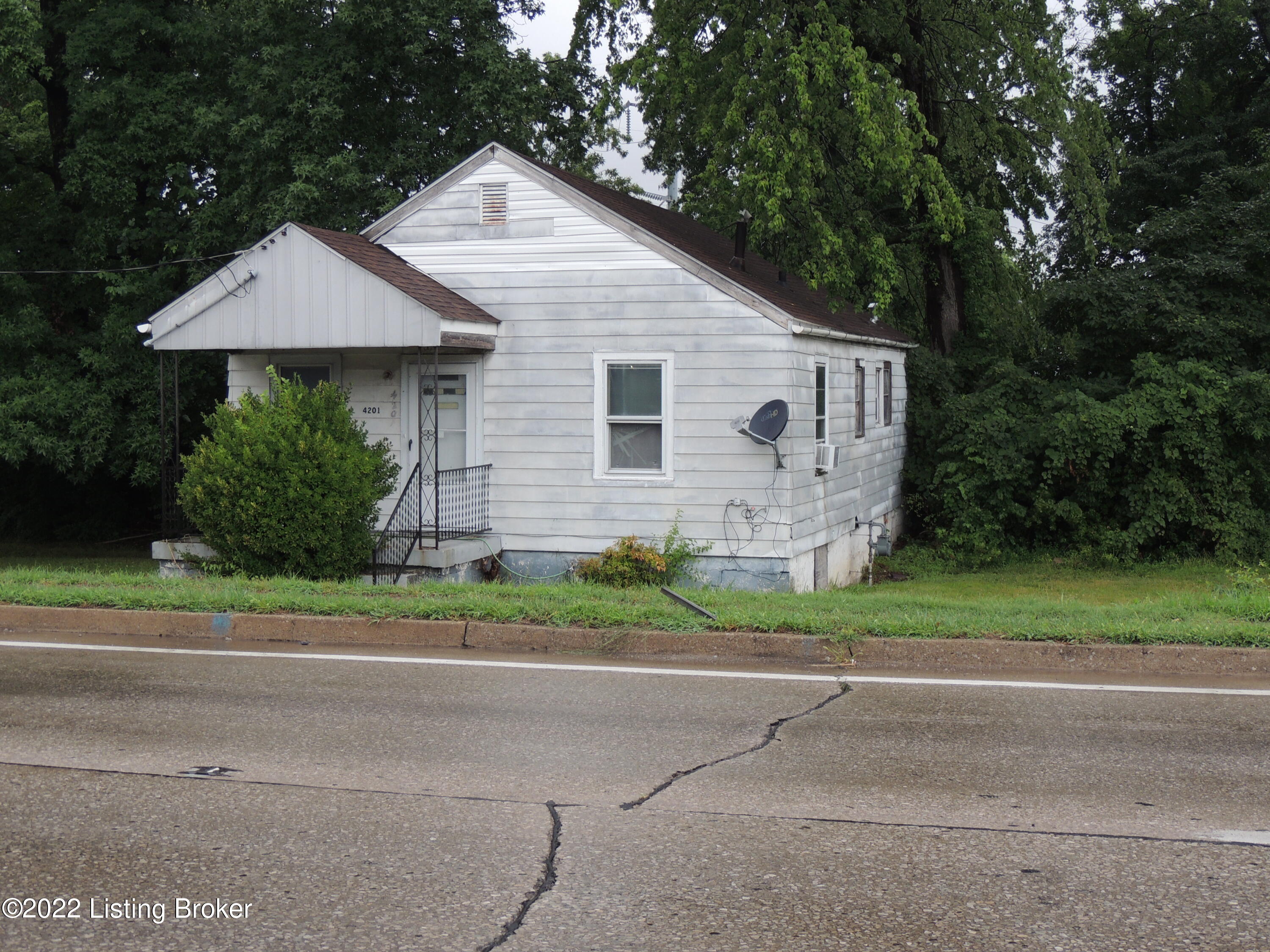 4201 Outer Loop, Louisville, Kentucky image 1