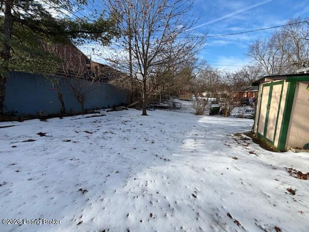 Photo of 109 Valley Brook Dr, Frankfort, KY 40601 (MLS # 1708915)