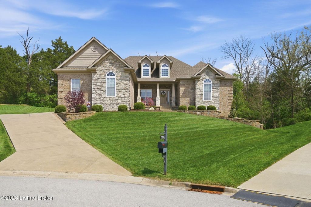 Photo of 13014 Shamus Ct, Louisville, KY 40299 (MLS # 1714705)