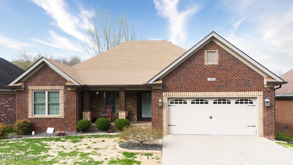 Photo of 7220 Oakburn Dr, Louisville, KY 40258 (MLS # 1711779)