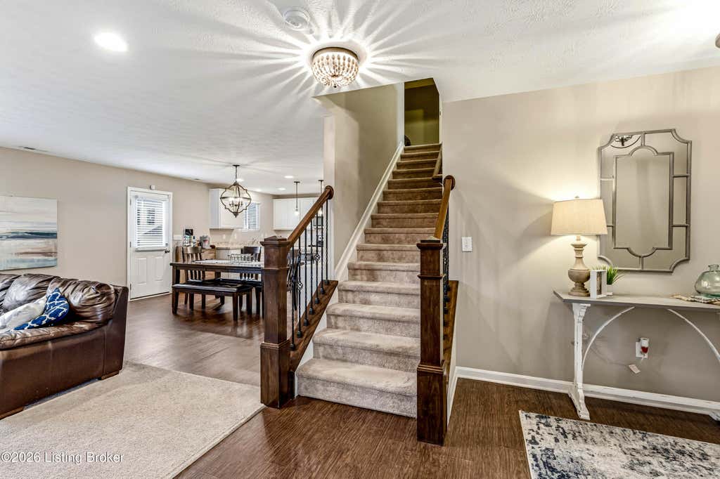 Photo of 5024 Tealwood Dr, Shelbyville, KY 40065 (MLS # 1720607)
