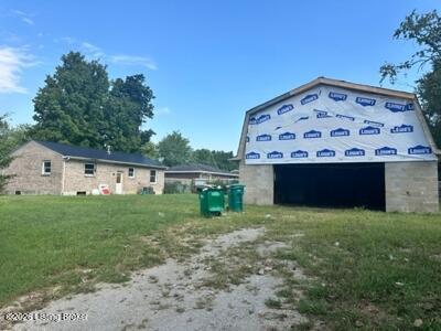 Photo of 9707 Lancewood Rd, Louisville, KY 40229 (MLS # 1731082)