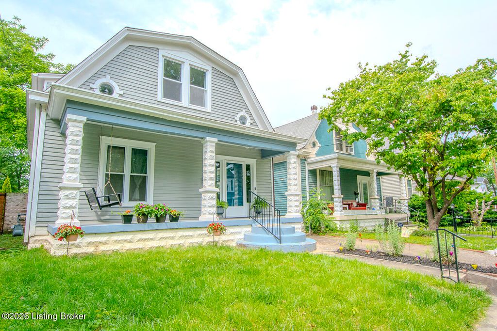 Photo of 1626 Fernwood Ave, Louisville, KY 40205 (MLS # 1717792)