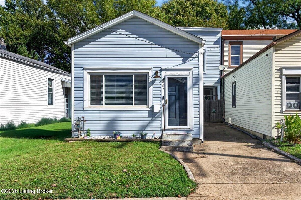 Photo of 957 Goss Ave, Louisville, KY 40217 (MLS # 1732310)