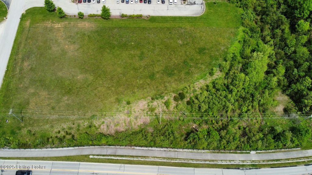 Photo of 2101 Spencer Ct, La Grange, KY 40031 (MLS # 1685812)