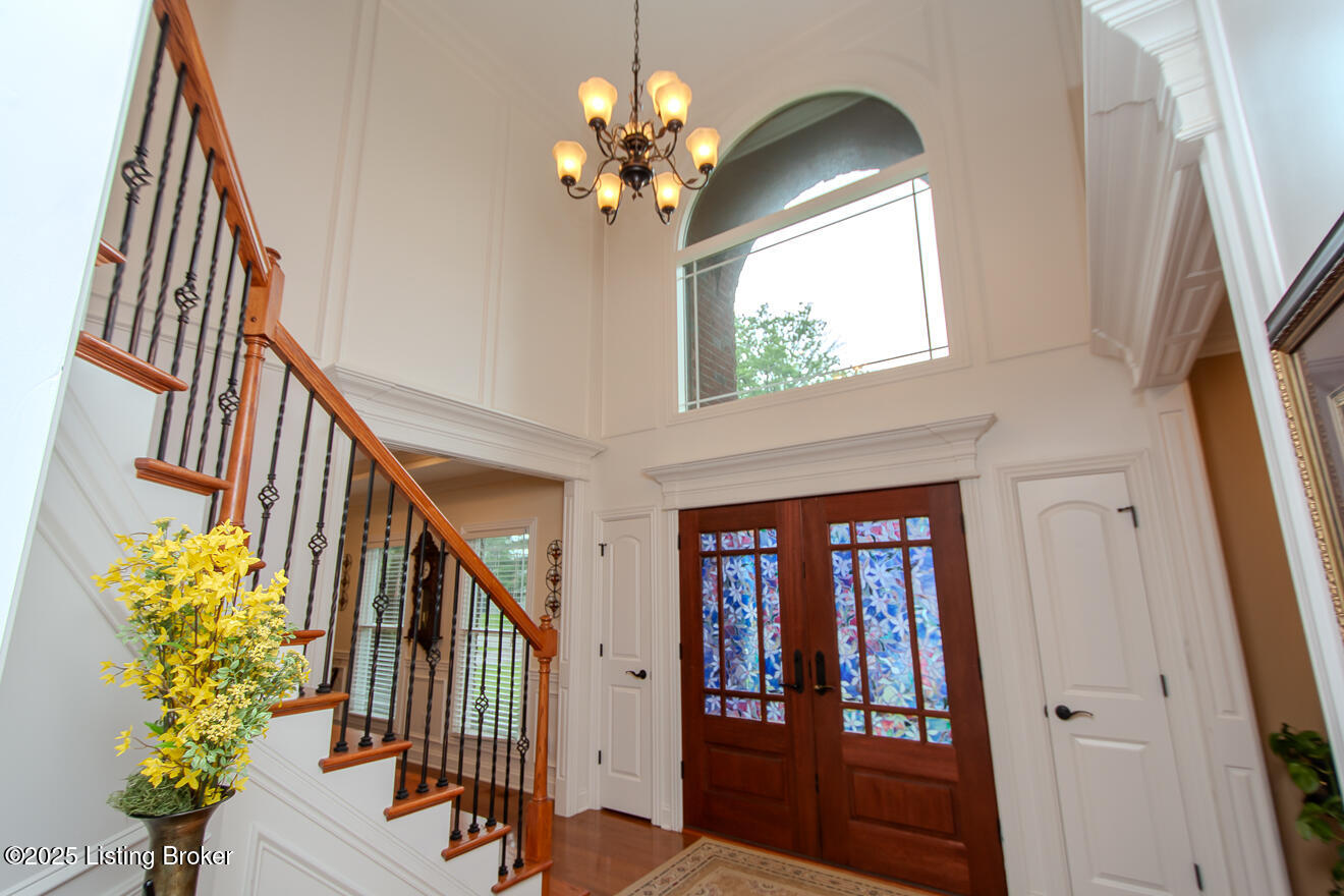 9200 Axminster Dr, Louisville, Kentucky image 6