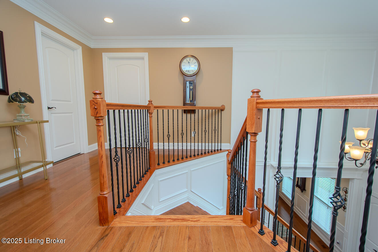 9200 Axminster Dr, Louisville, Kentucky image 36