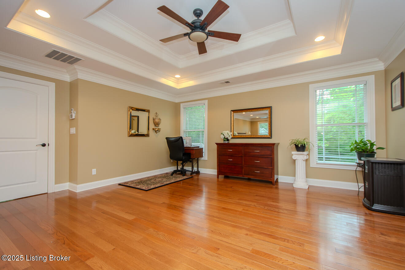 9200 Axminster Dr, Louisville, Kentucky image 41