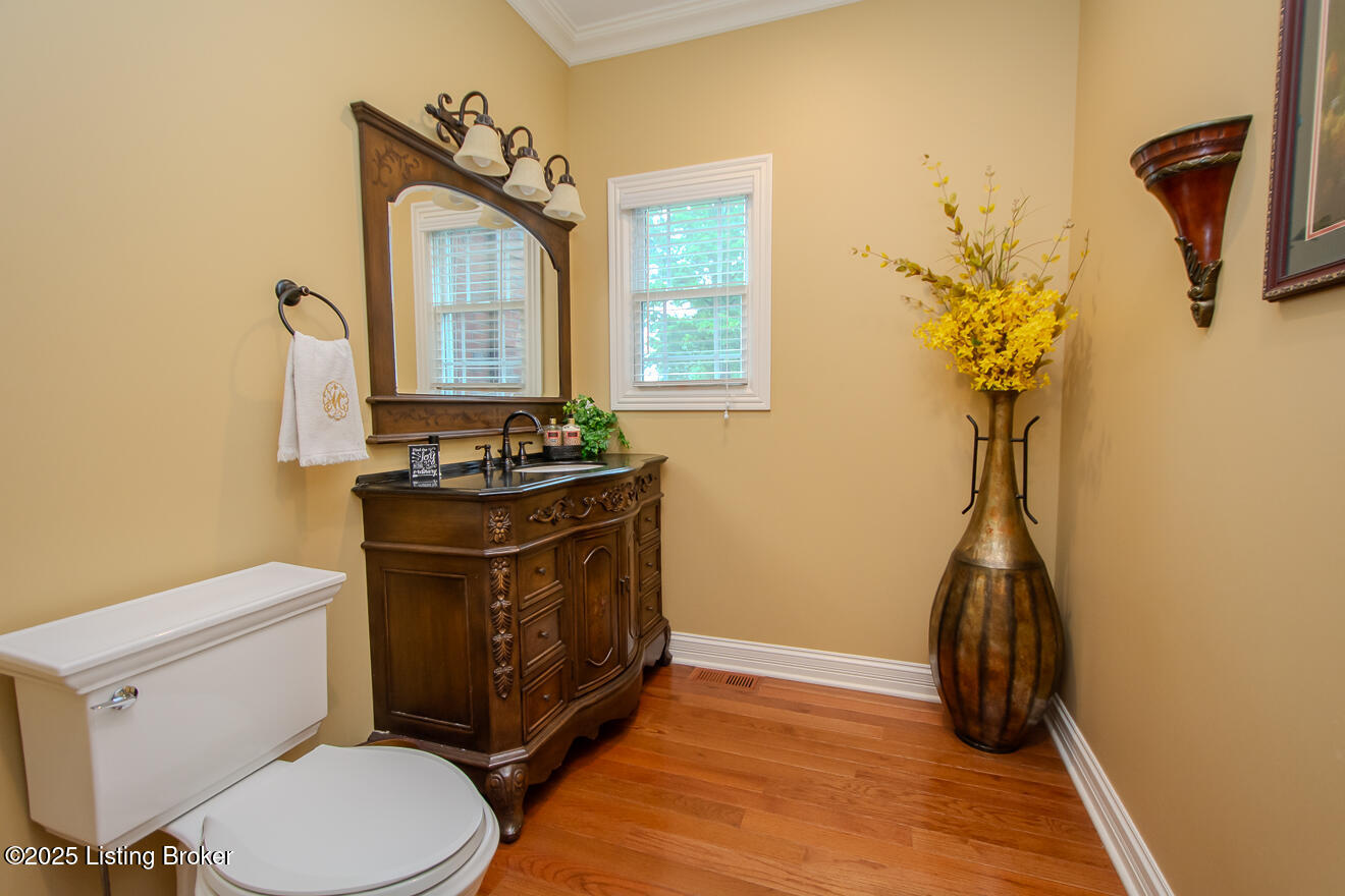 9200 Axminster Dr, Louisville, Kentucky image 31