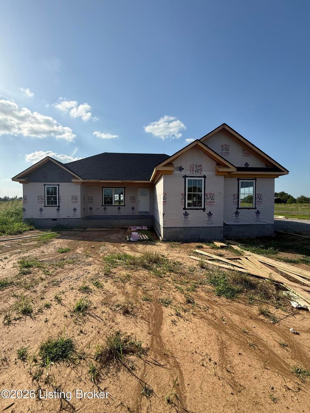 Photo of 205 Carlisle Dr, Bardstown, KY 40004 (MLS # 1722196)