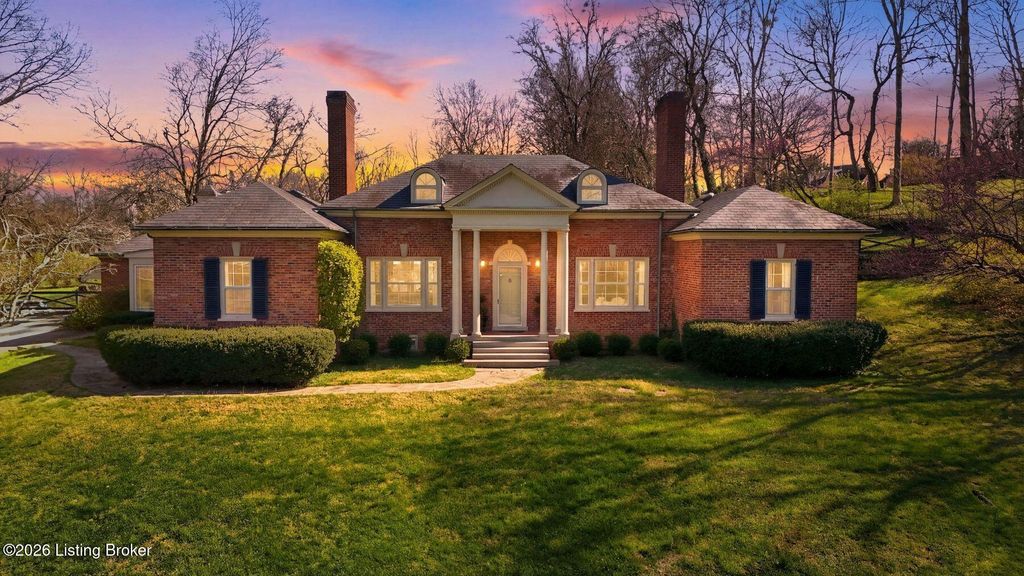 Photo of 1802 Park Boundary Rd, Louisville, KY 40205 (MLS # 1712645)