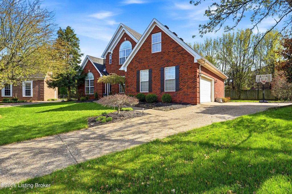 Photo of 13424 Forest Springs Dr, Louisville, KY 40245 (MLS # 1712272)