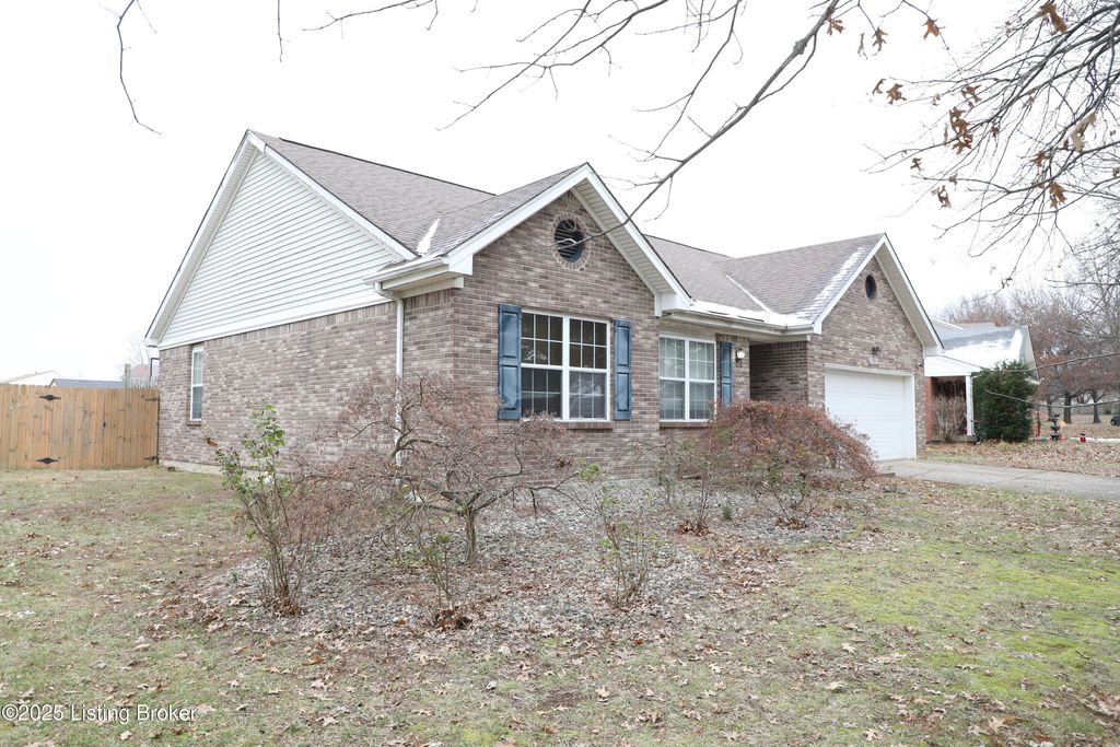 Photo of 11501 Halifax Dr, Louisville, KY 40245 (MLS # 1705593)
